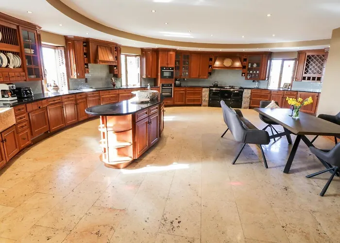 Baile Na Cille * Knock (Connacht)